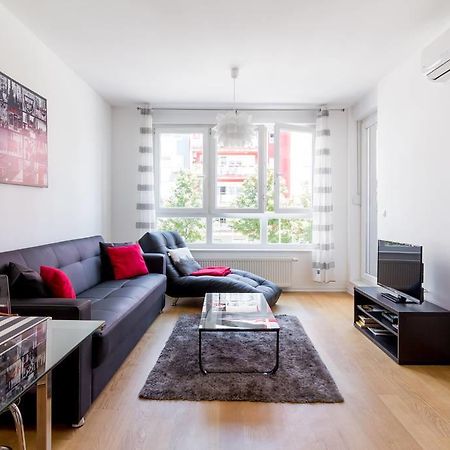 Flexible Selfcheckins 9 - Zagreb - Garage - Electric Vehicle Ccharger - Loggia - New - Apartments Repinc 9 Zewnętrze zdjęcie