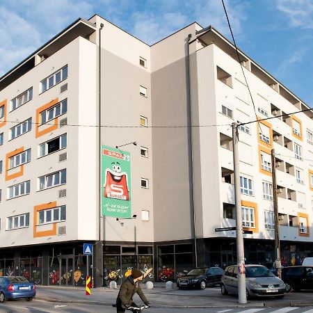Flexible Selfcheckins 9 - Zagreb - Garage - Electric Vehicle Ccharger - Loggia - New - Apartments Repinc 9 Zewnętrze zdjęcie